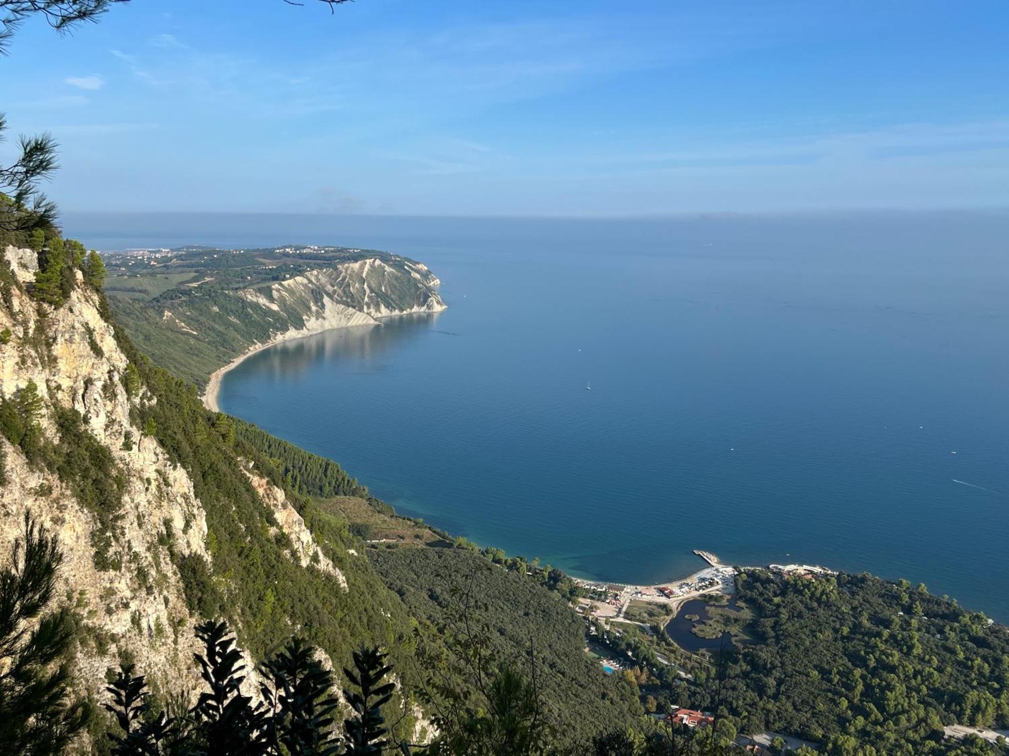 Fonte D'Olio Conero Relais Bed & Breakfast Сироло Екстериор снимка